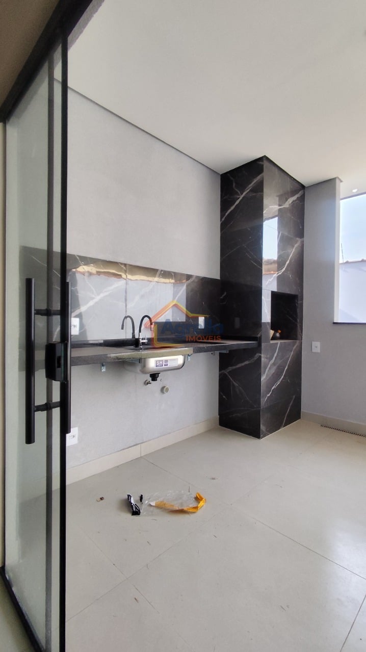 Casa, 2 quartos, 252 m² - Foto 15