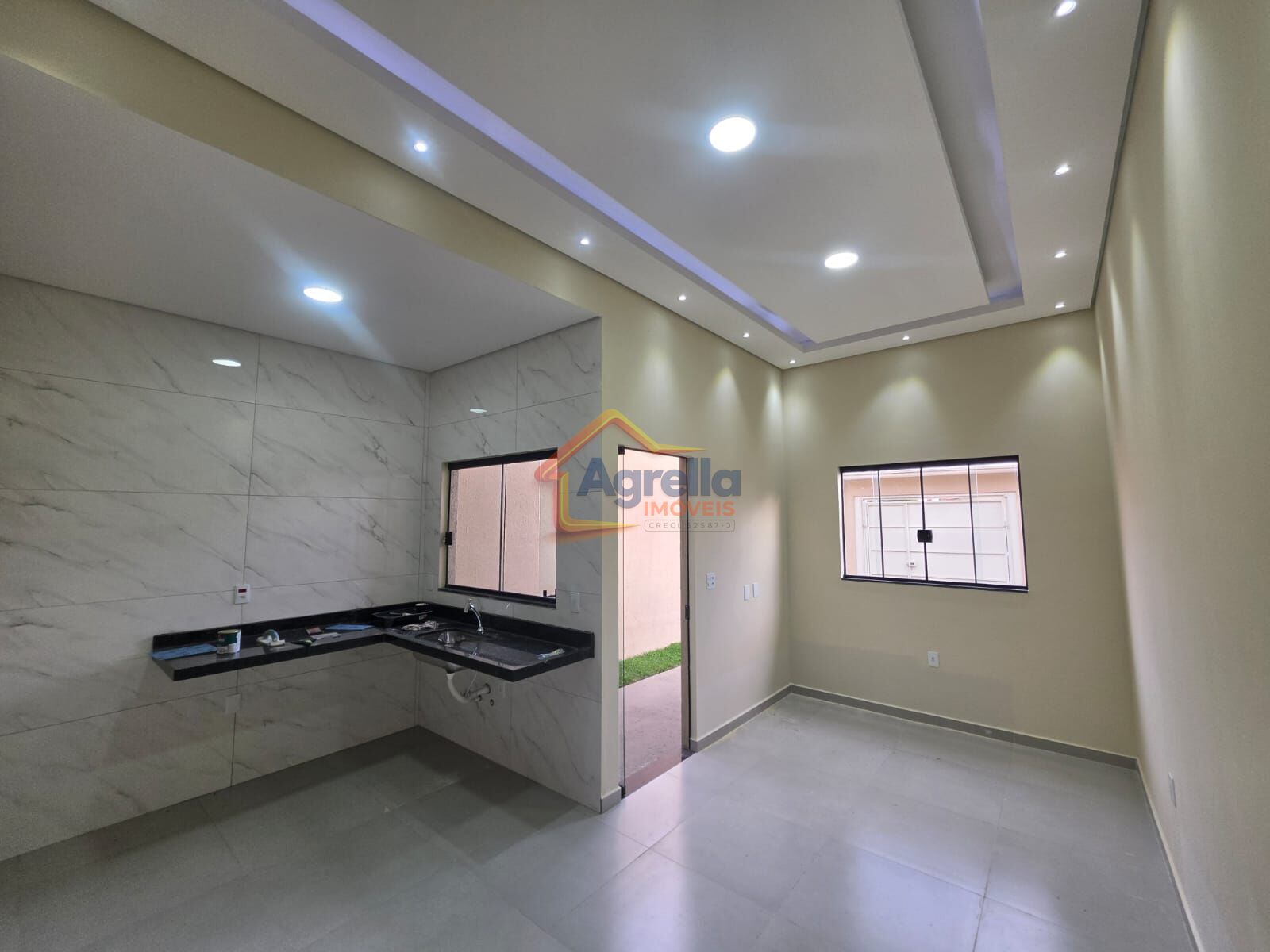 Casa, 2 quartos, 58 m² - Foto 1