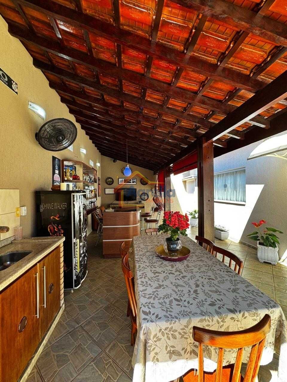Casa, 3 quartos, 360 m² - Foto 3
