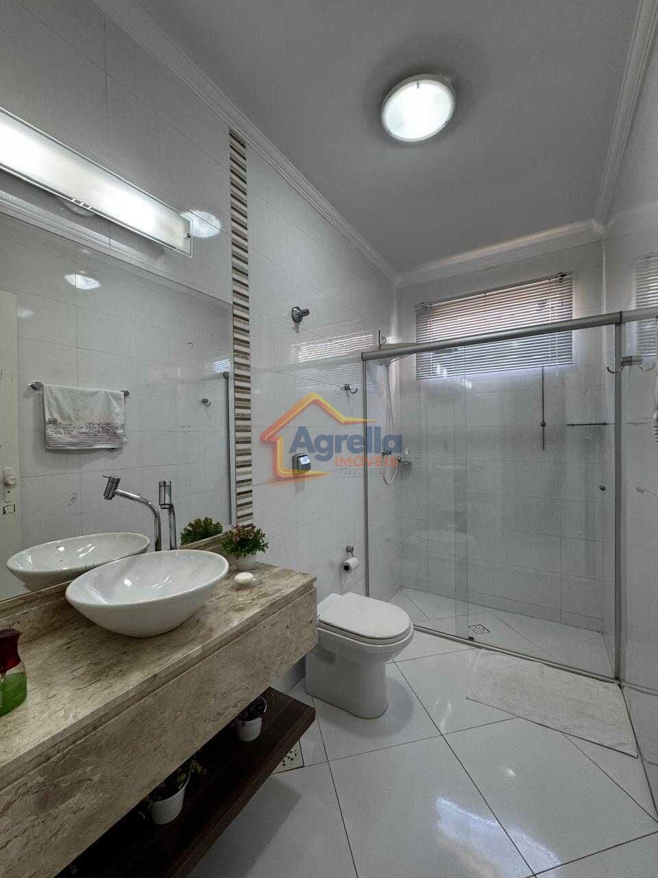 Casa, 3 quartos, 360 m² - Foto 12