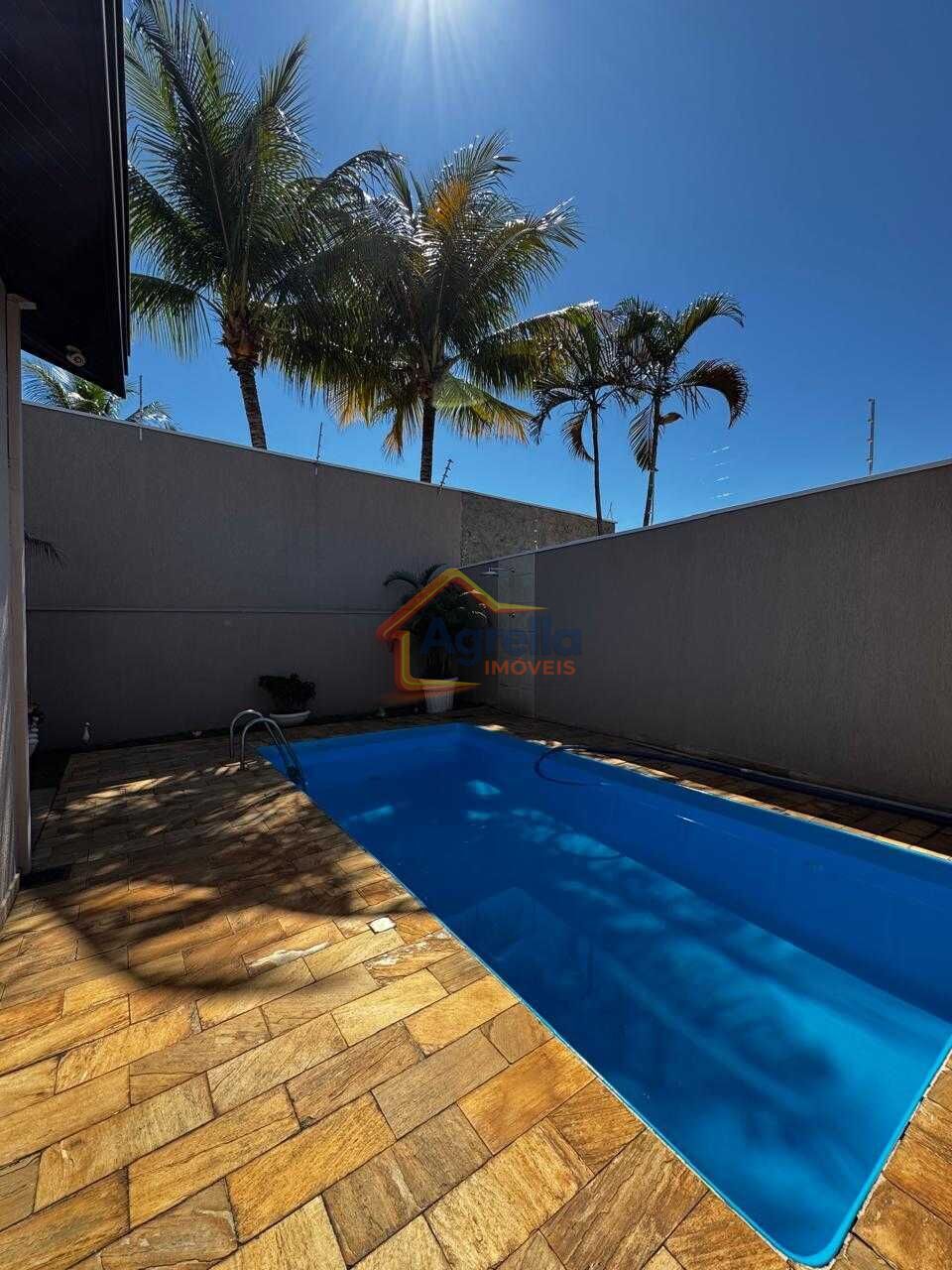 Casa, 3 quartos, 360 m² - Foto 1