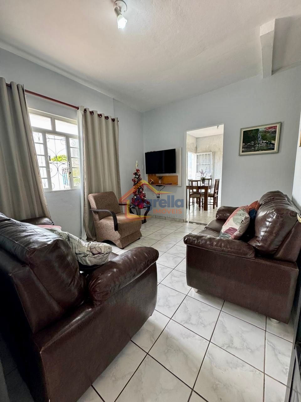 Casa, 2 quartos, 250 m² - Foto 1