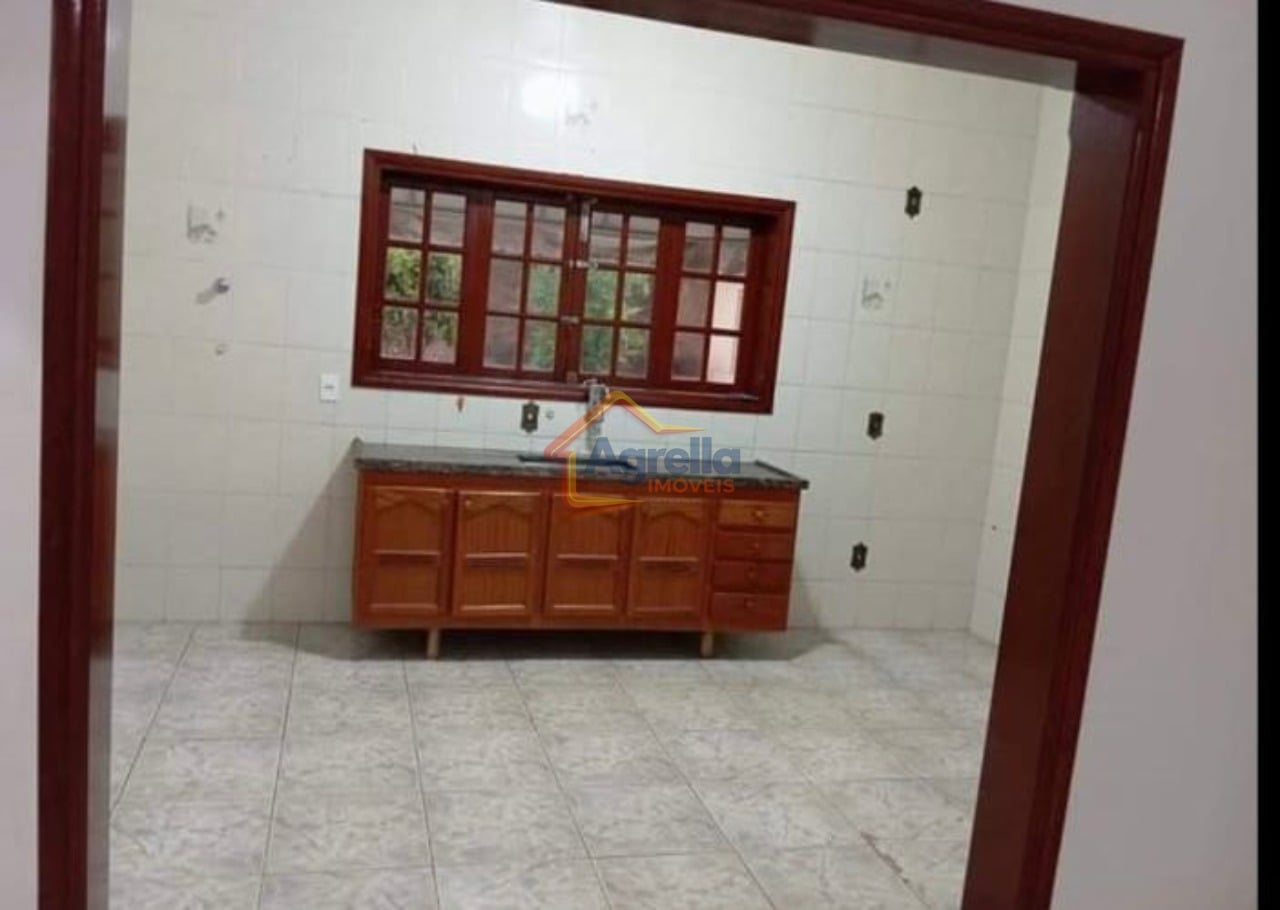 Casa, 3 quartos, 235 m² - Foto 6