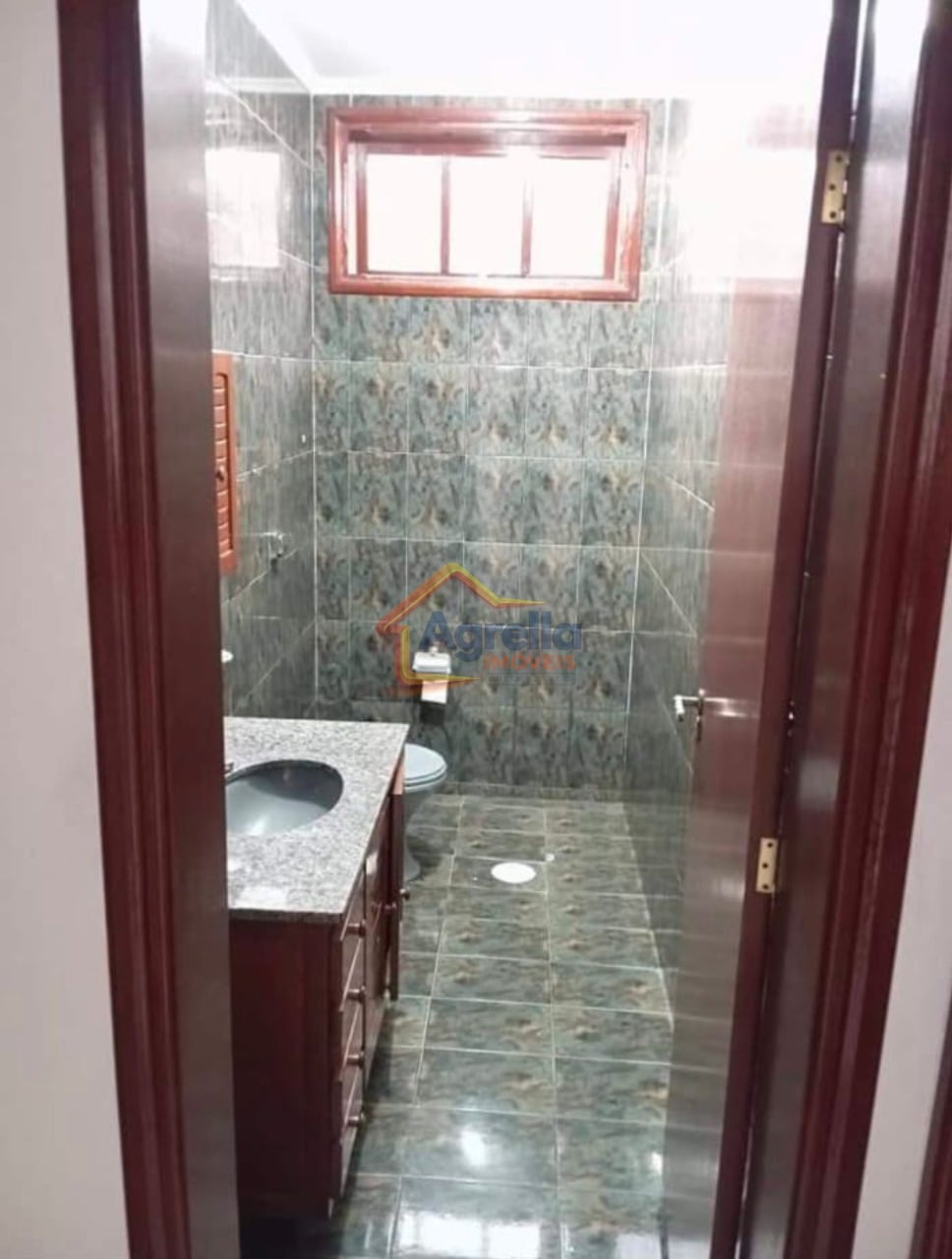 Casa, 3 quartos, 235 m² - Foto 11