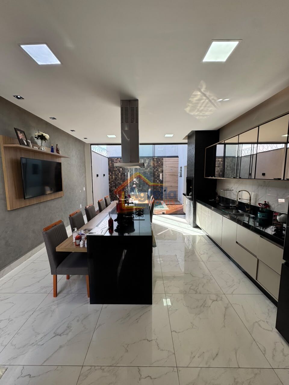Casa, 3 quartos, 180 m² - Foto 2
