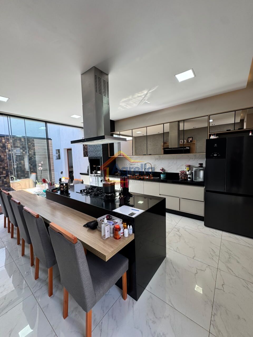 Casa, 3 quartos, 180 m² - Foto 1