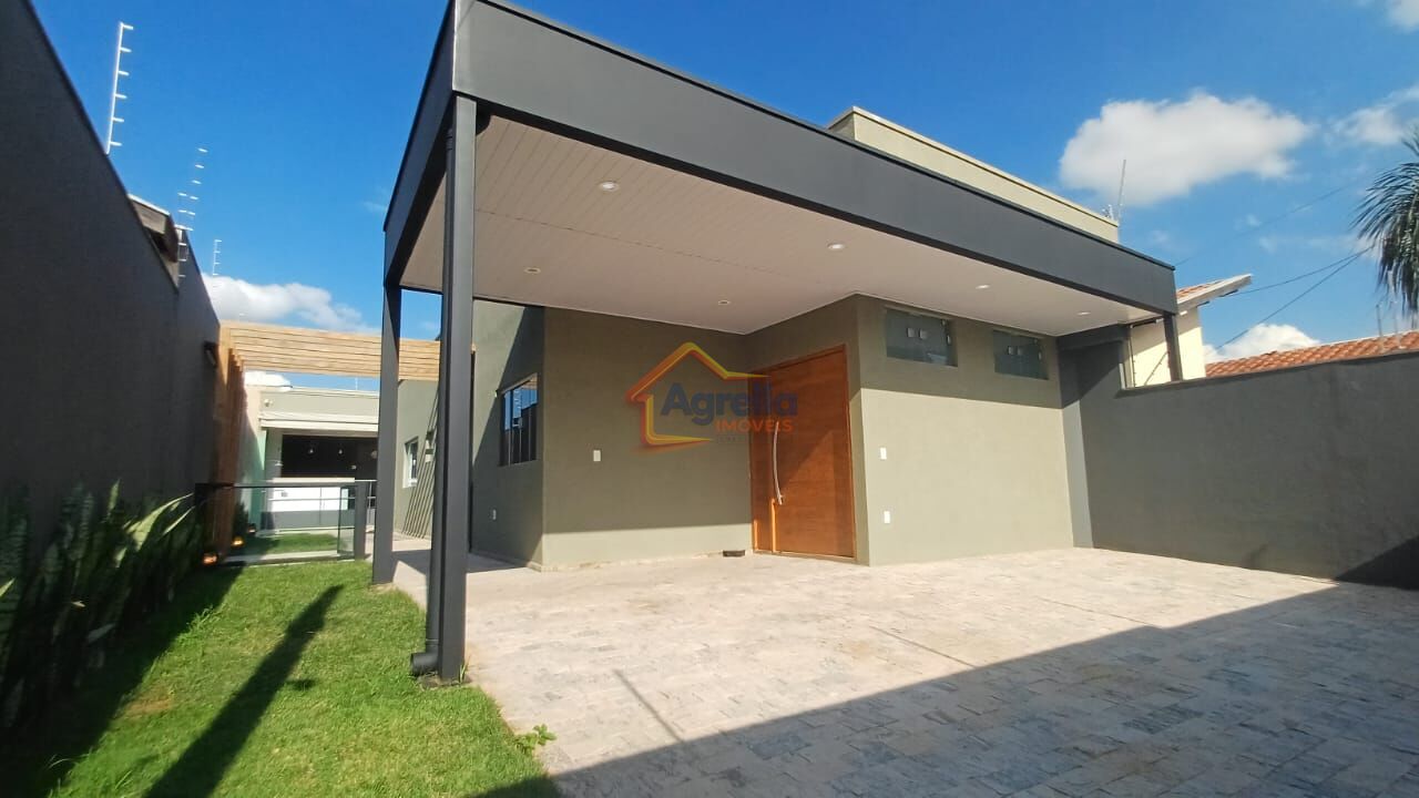 Casa, 3 quartos, 182 m² - Foto 2