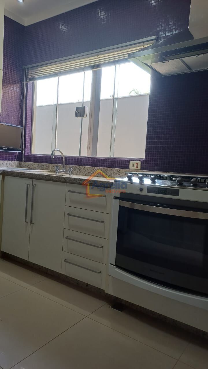 Casa, 3 quartos, 182 m² - Foto 7