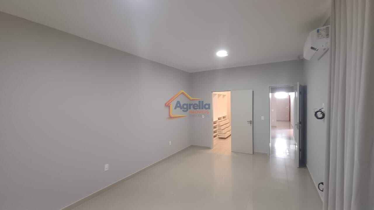 Casa, 3 quartos, 182 m² - Foto 11