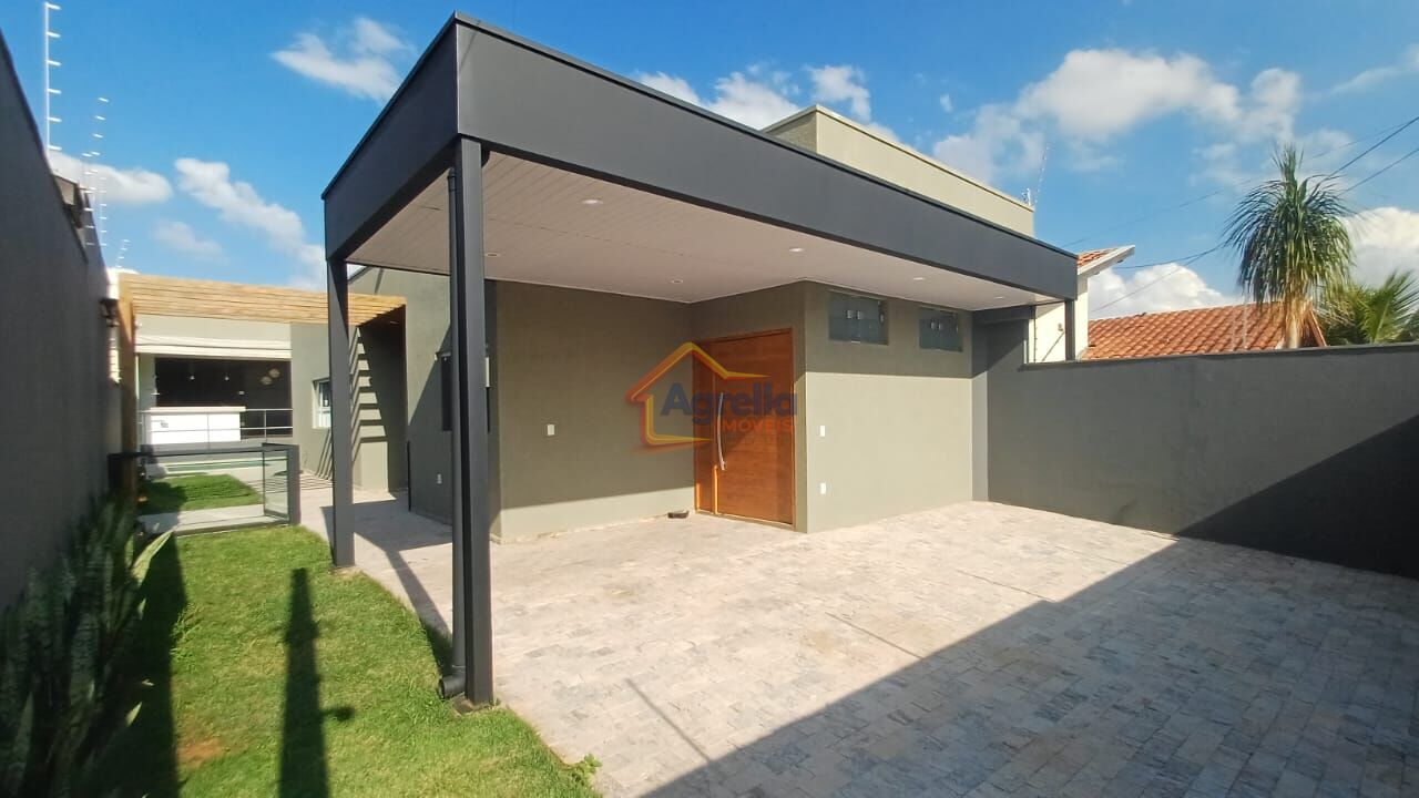 Casa, 3 quartos, 182 m² - Foto 1