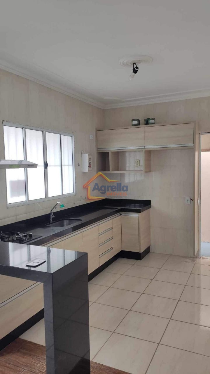 Casa, 3 quartos, 92 m² - Foto 2