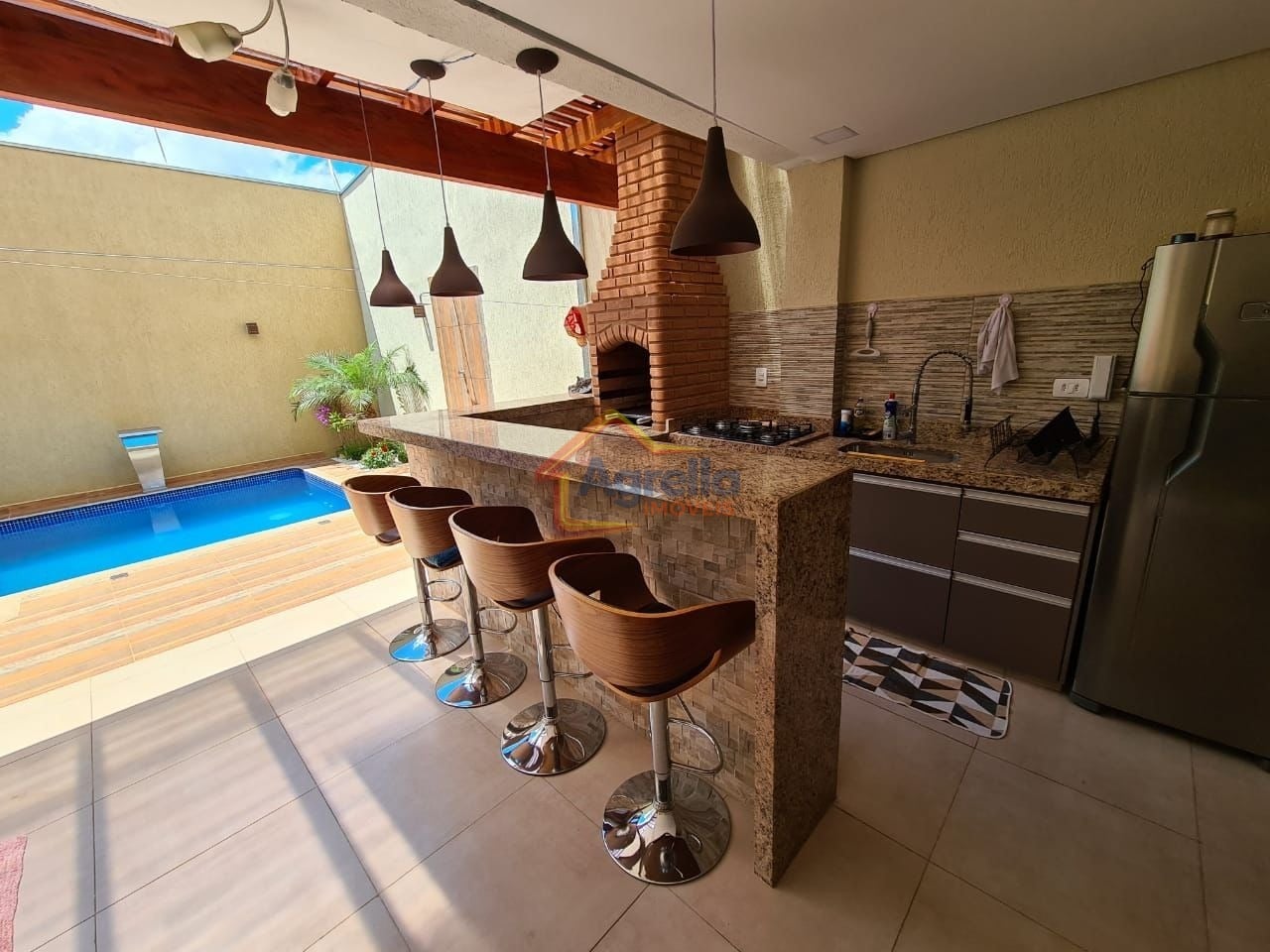 Casa, 2 quartos, 140 m² - Foto 1