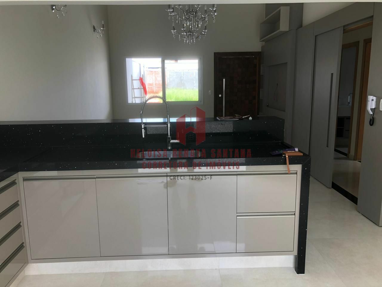 Casa com 3 quartos à venda, 135m² — foto 4 de 36