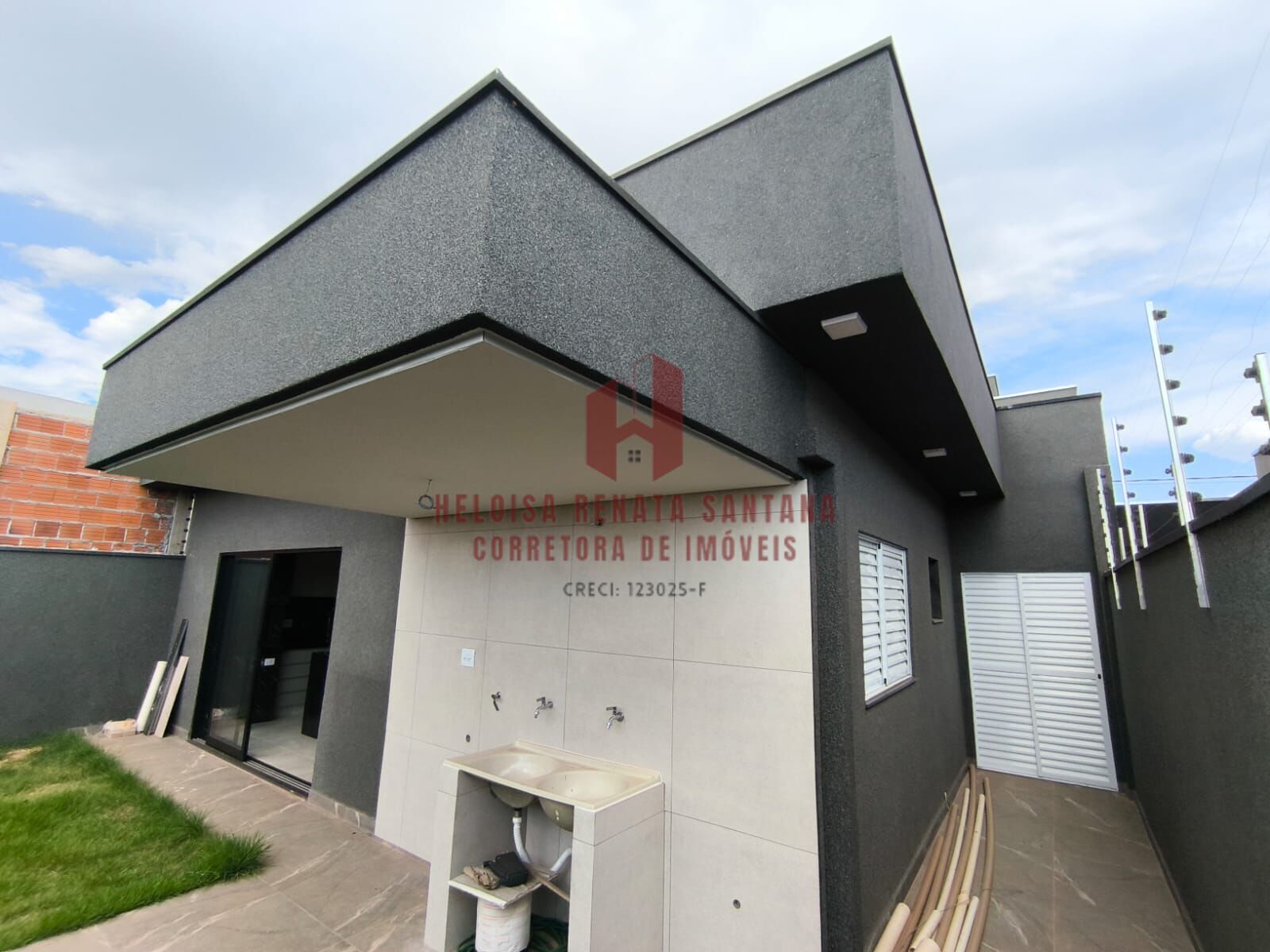 Casa com 3 quartos à venda, 105m² — foto 13 de 13