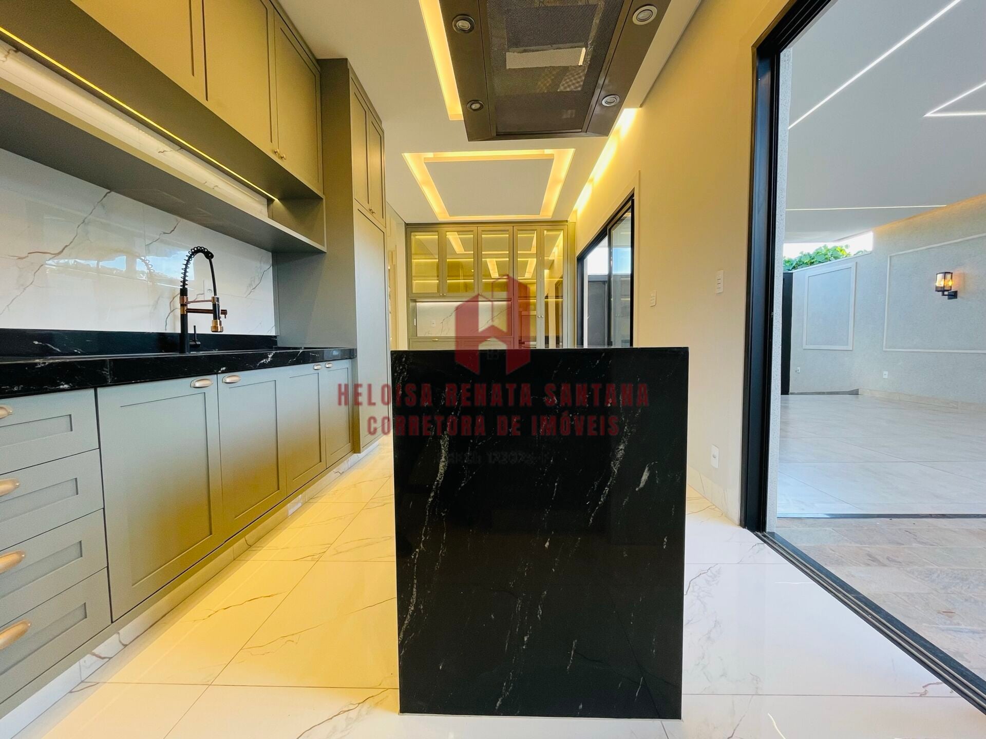 Casa de Condomínio com 3 quartos à venda, 170m² — foto 12 de 34