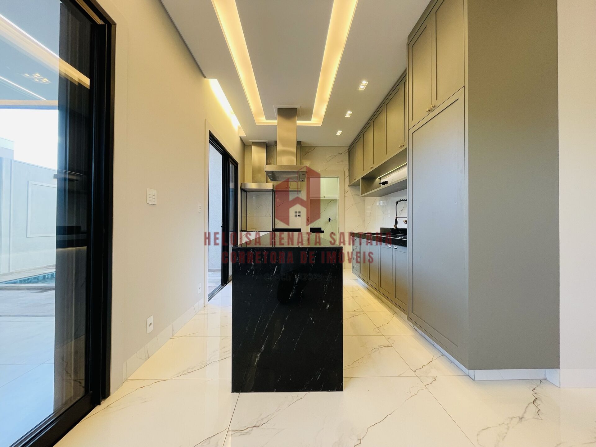 Casa de Condomínio com 3 quartos à venda, 170m² — foto 10 de 34