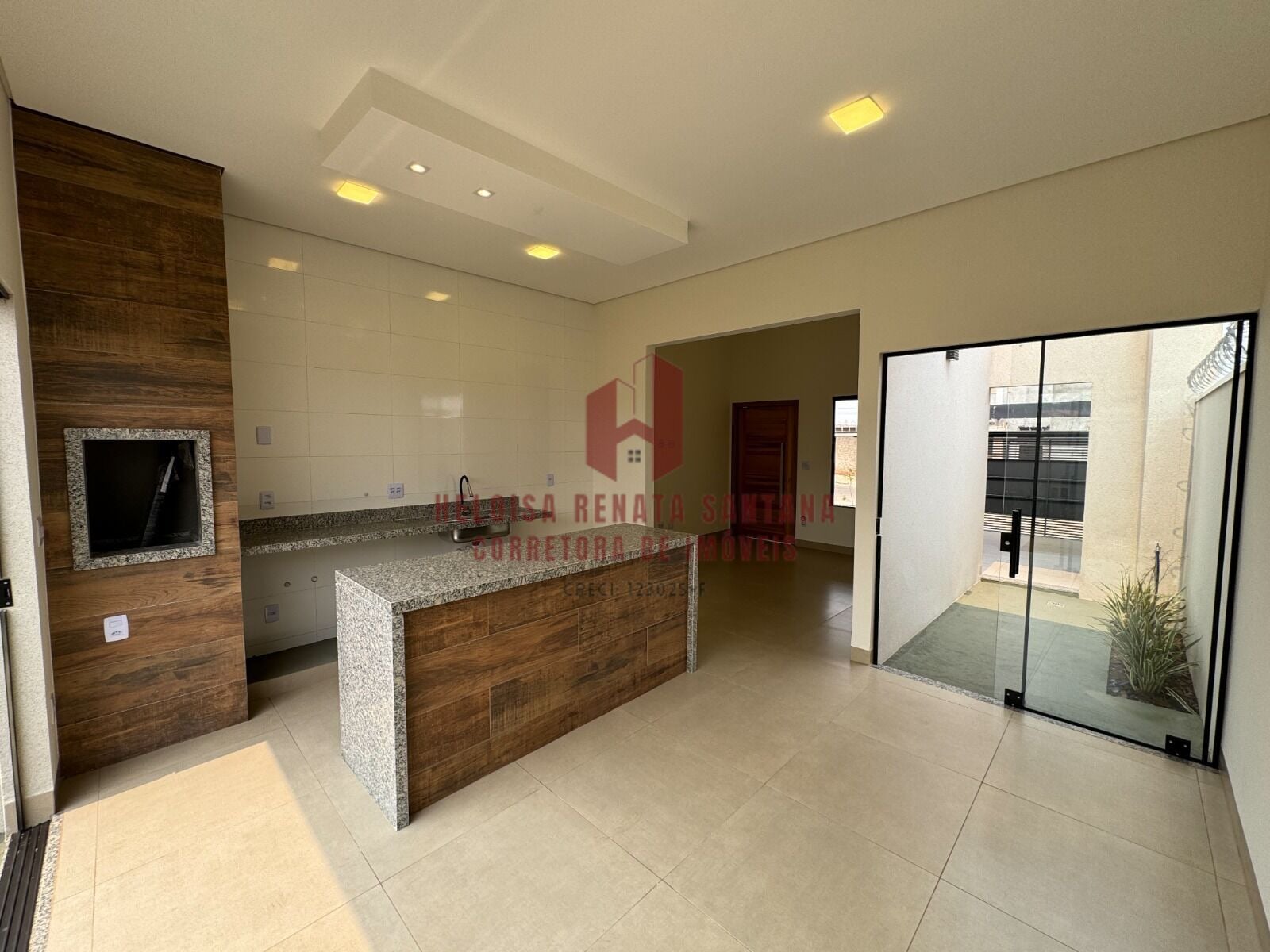 Casa com 3 quartos à venda, 100m² — foto 4 de 18