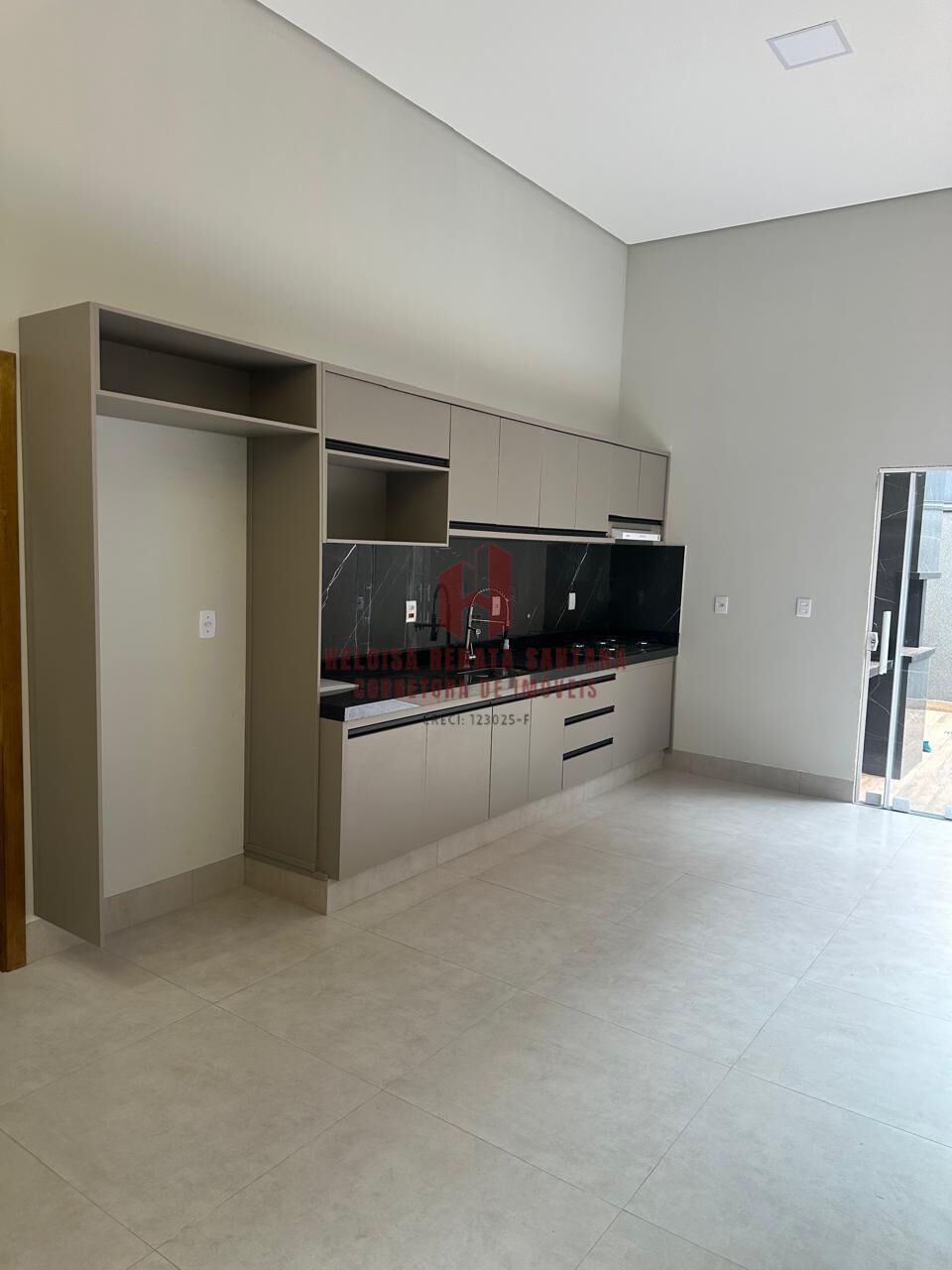 Casa de Condomínio com 3 quartos à venda, 120m² — foto 6 de 31