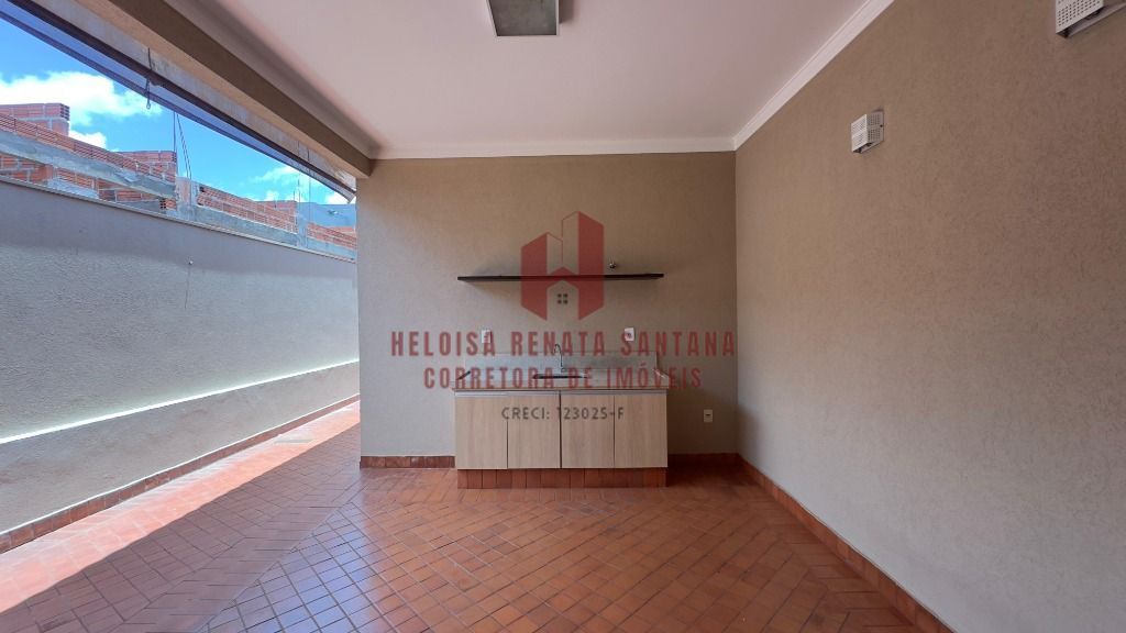 Casa de Condomínio com 3 quartos à venda, 194m² — foto 4 de 30