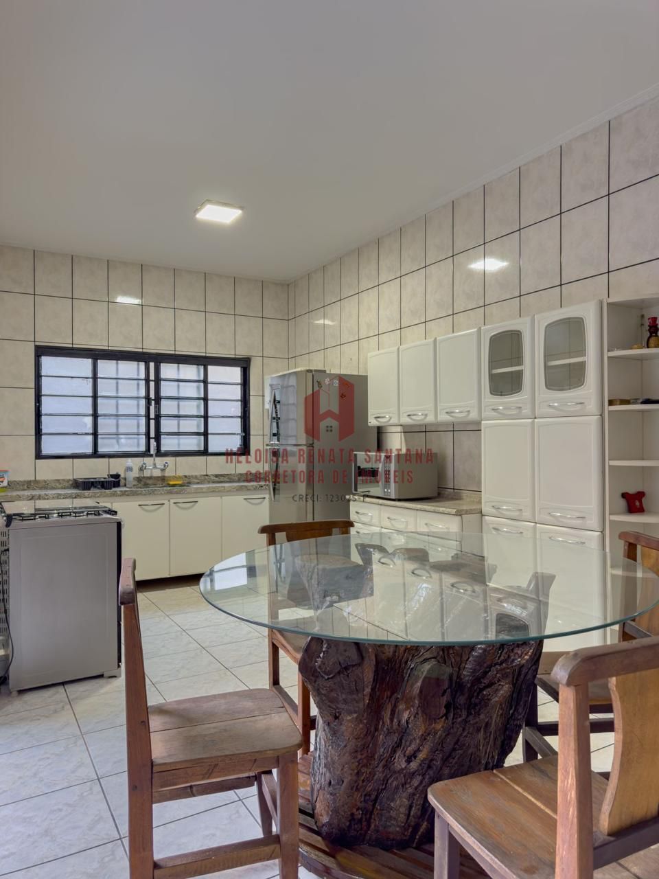 Casa com 3 quartos à venda, 212m² — foto 8 de 27