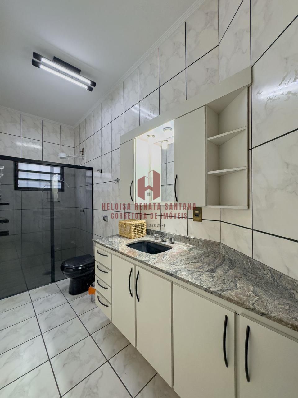 Casa com 3 quartos à venda, 212m² — foto 19 de 27