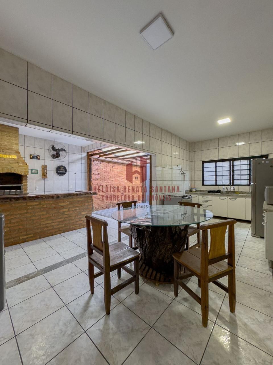 Casa com 3 quartos à venda, 212m² — foto 7 de 27