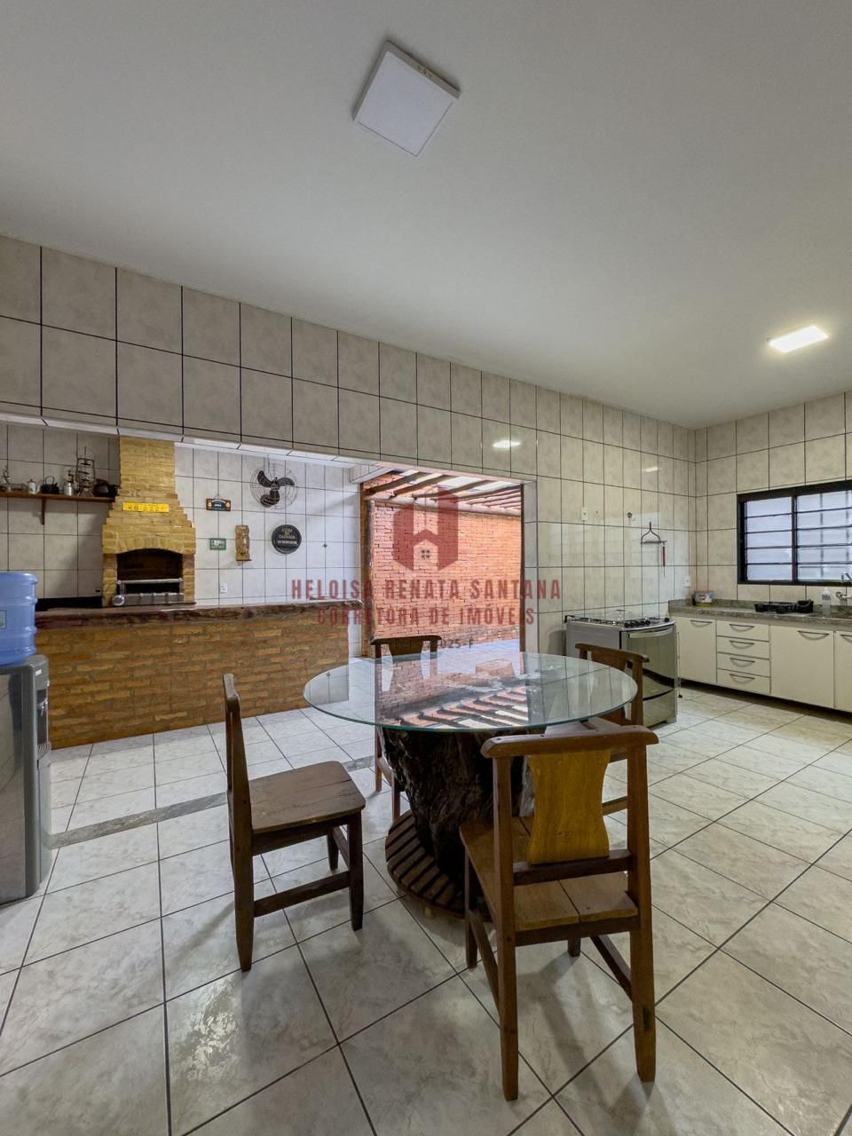 Casa com 3 quartos à venda, 212m² — foto 6 de 27