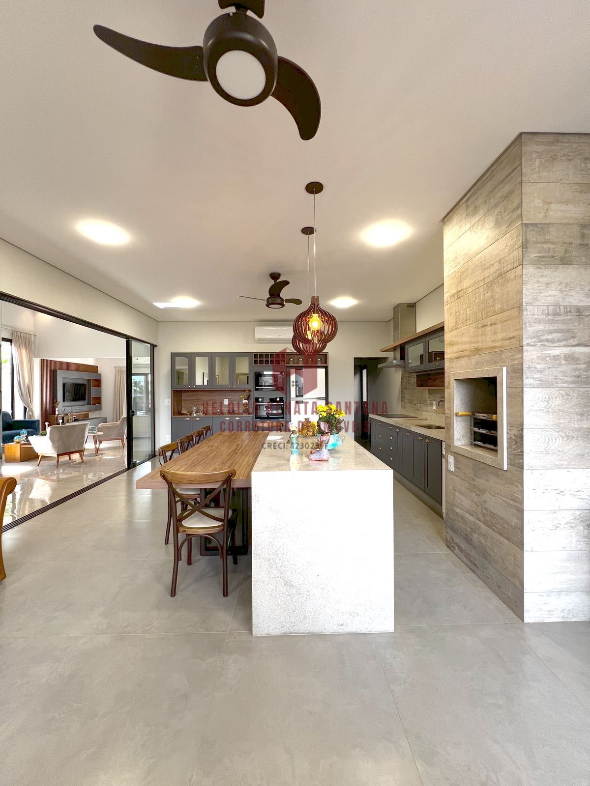 Casa de Condomínio com 3 quartos à venda, 224m² — foto 11 de 26