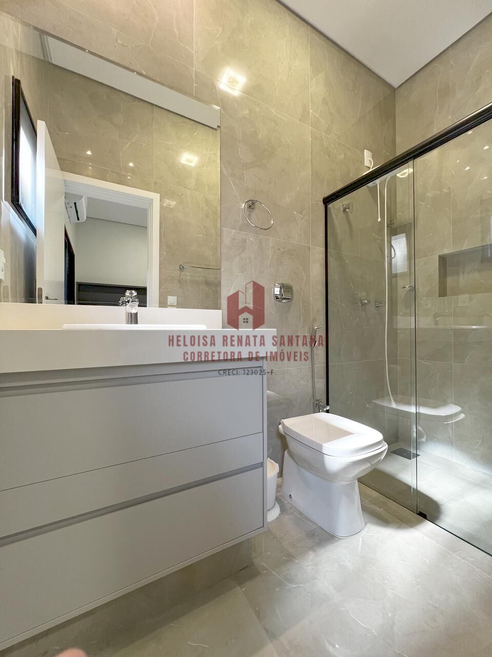 Casa de Condomínio com 3 quartos à venda, 224m² — foto 21 de 26