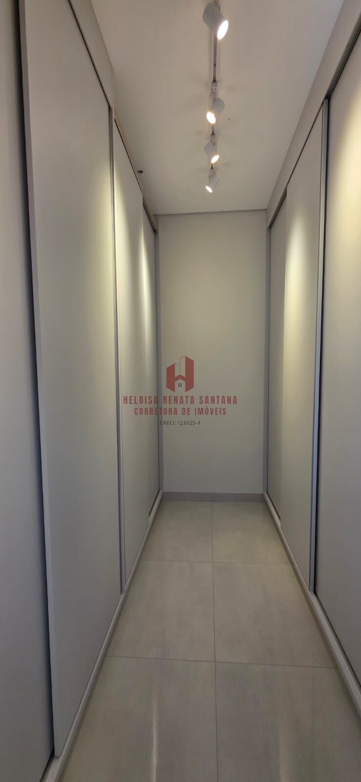 Casa de Condomínio com 3 quartos à venda, 215m² — foto 18 de 33