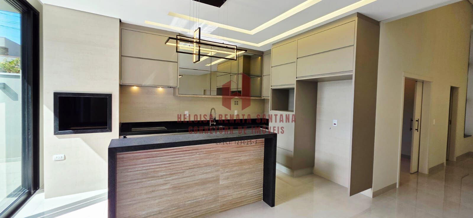 Casa de Condomínio com 3 quartos à venda, 215m² — foto 9 de 33