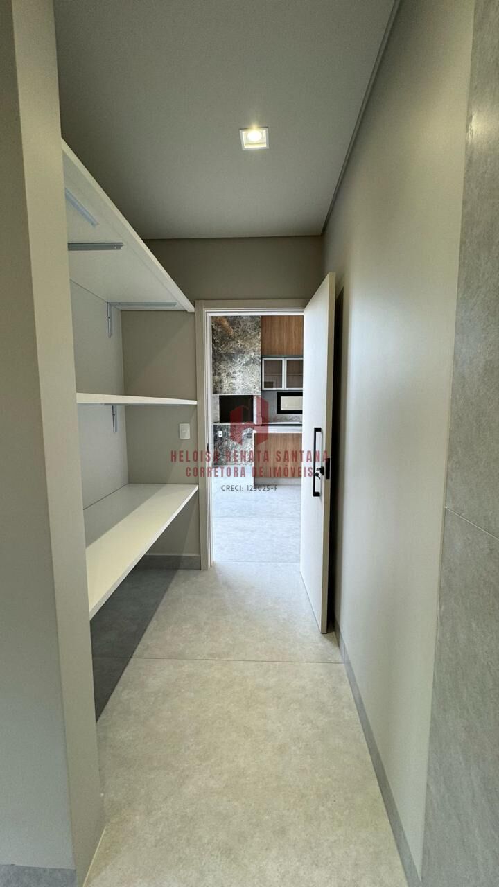 Casa de Condomínio com 3 quartos à venda, 219m² — foto 11 de 28