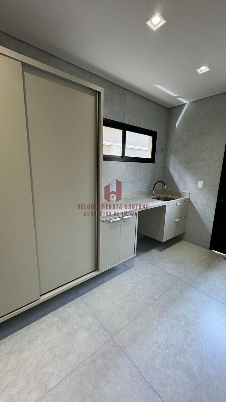 Casa de Condomínio com 3 quartos à venda, 219m² — foto 9 de 28