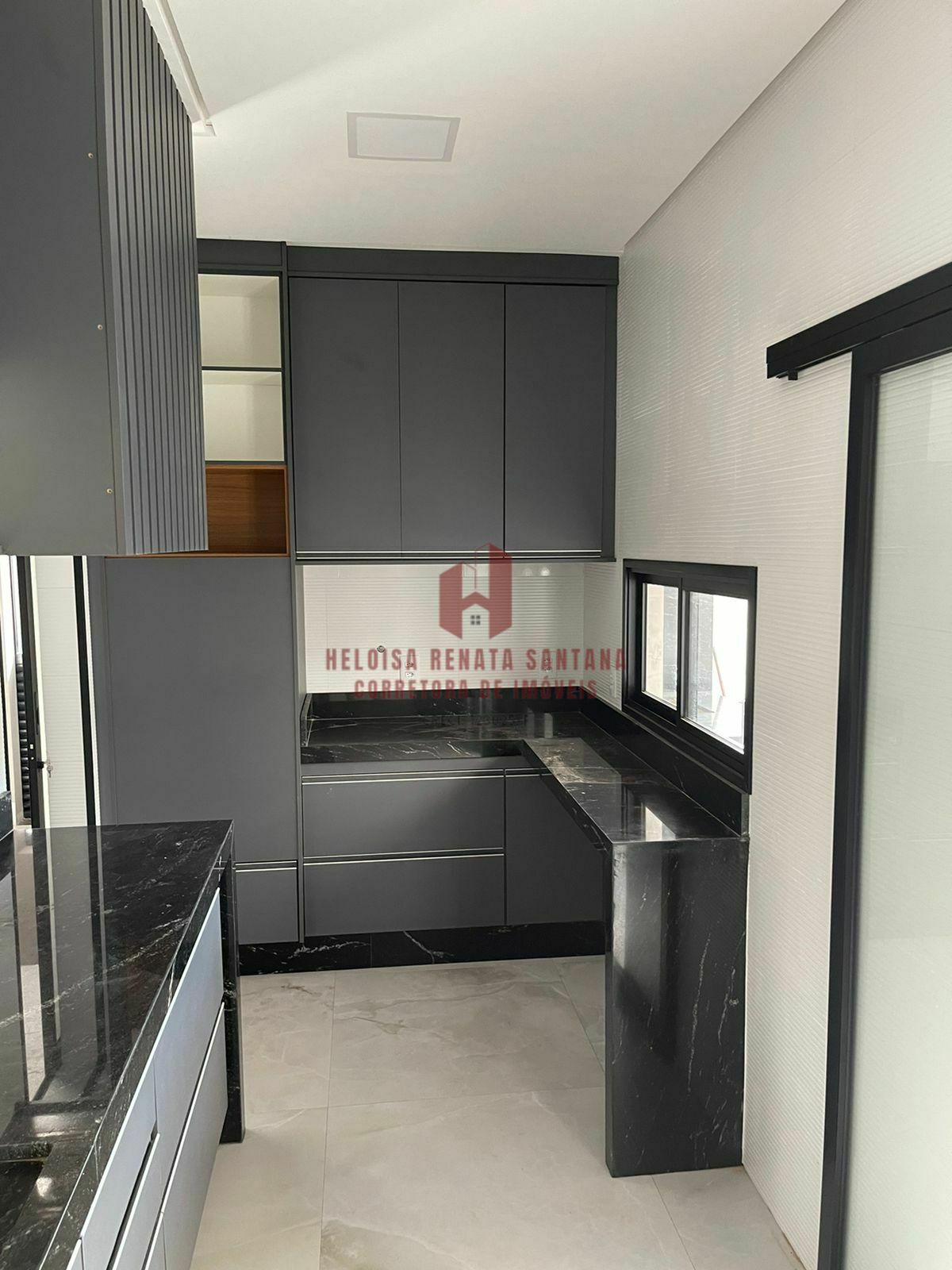 Casa de Condomínio com 3 quartos à venda, 280m² — foto 7 de 28