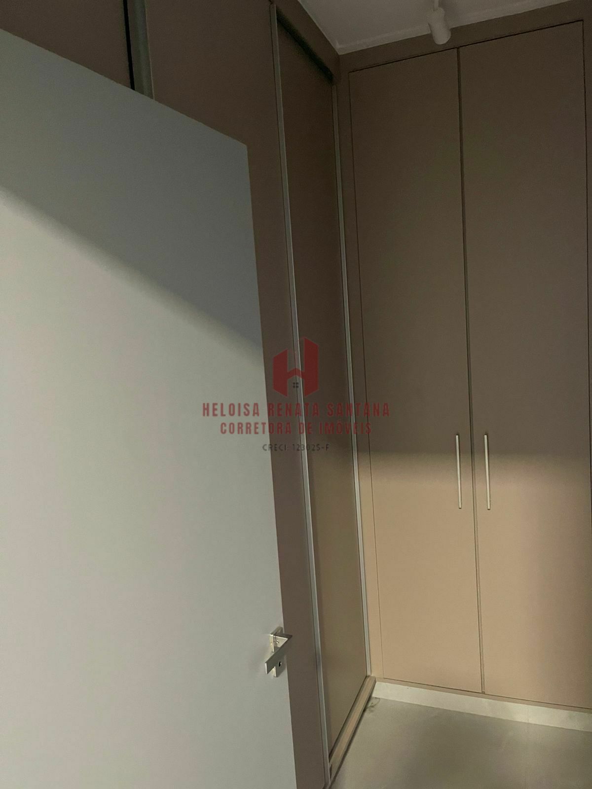 Casa de Condomínio com 3 quartos à venda, 280m² — foto 18 de 28