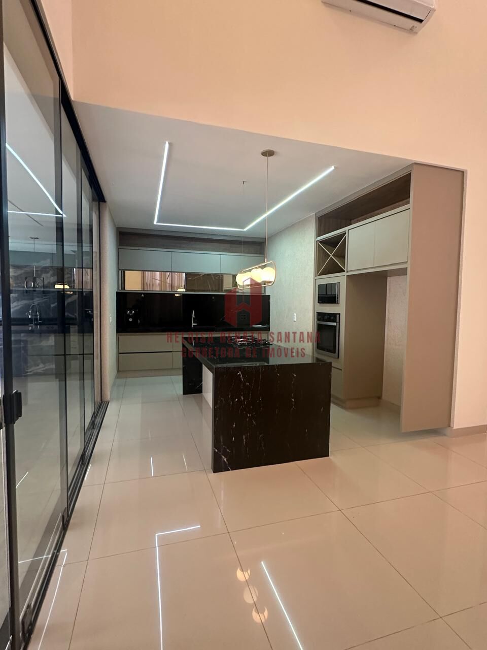 Casa com 3 quartos à venda, 285m² — foto 4 de 16