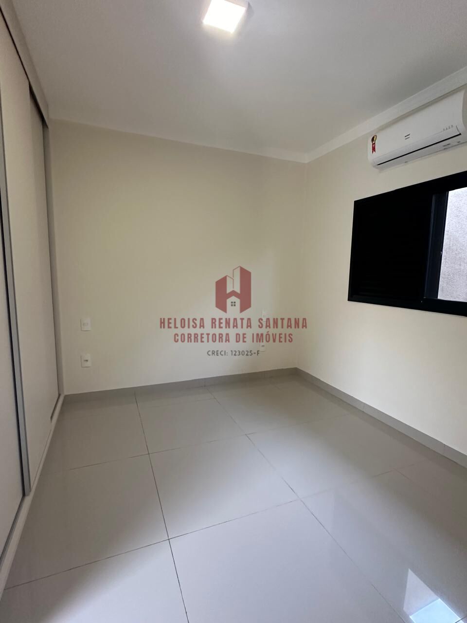 Casa com 3 quartos à venda, 285m² — foto 8 de 16