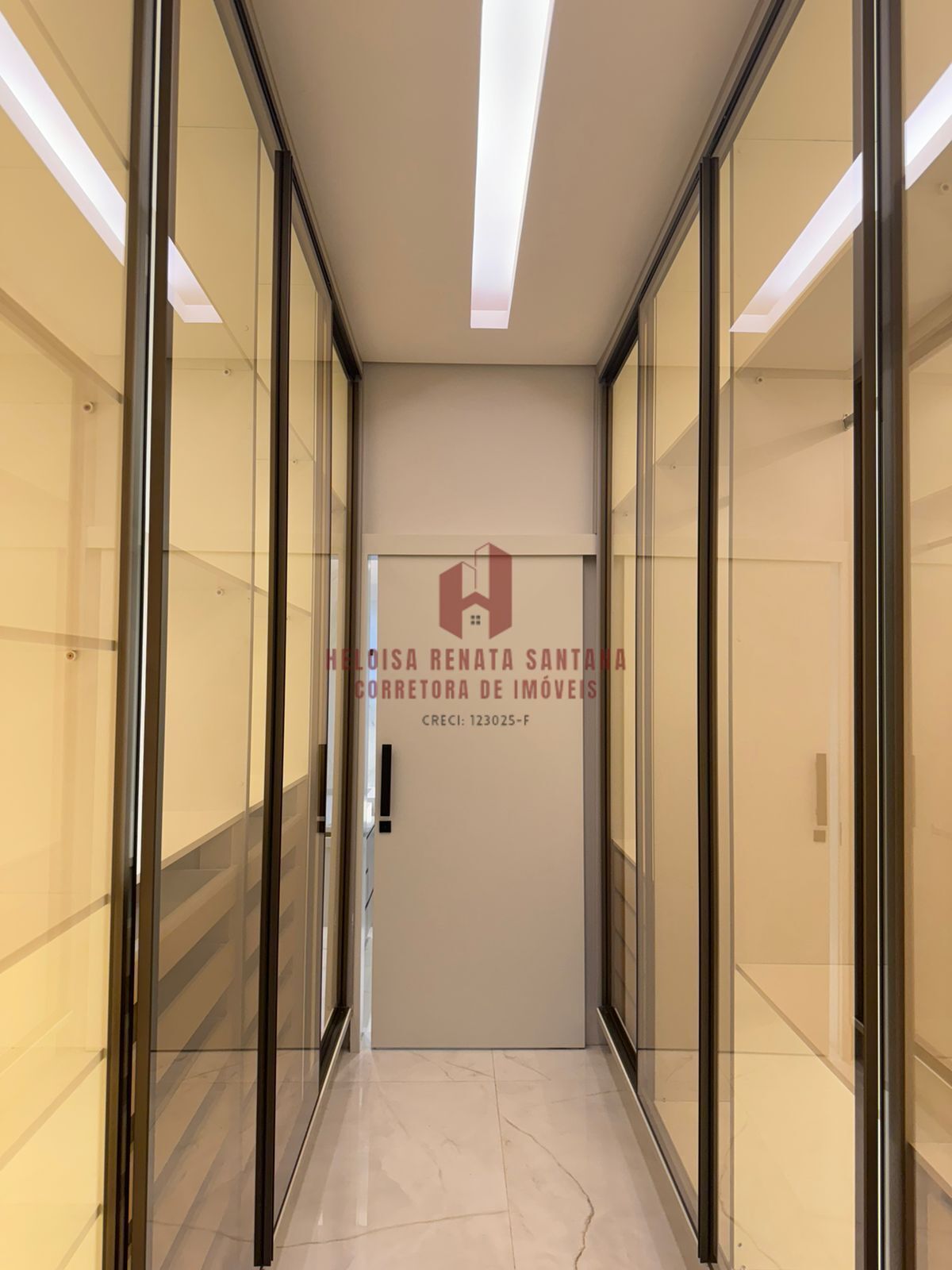 Casa de Condomínio com 4 quartos à venda, 273m² — foto 16 de 21