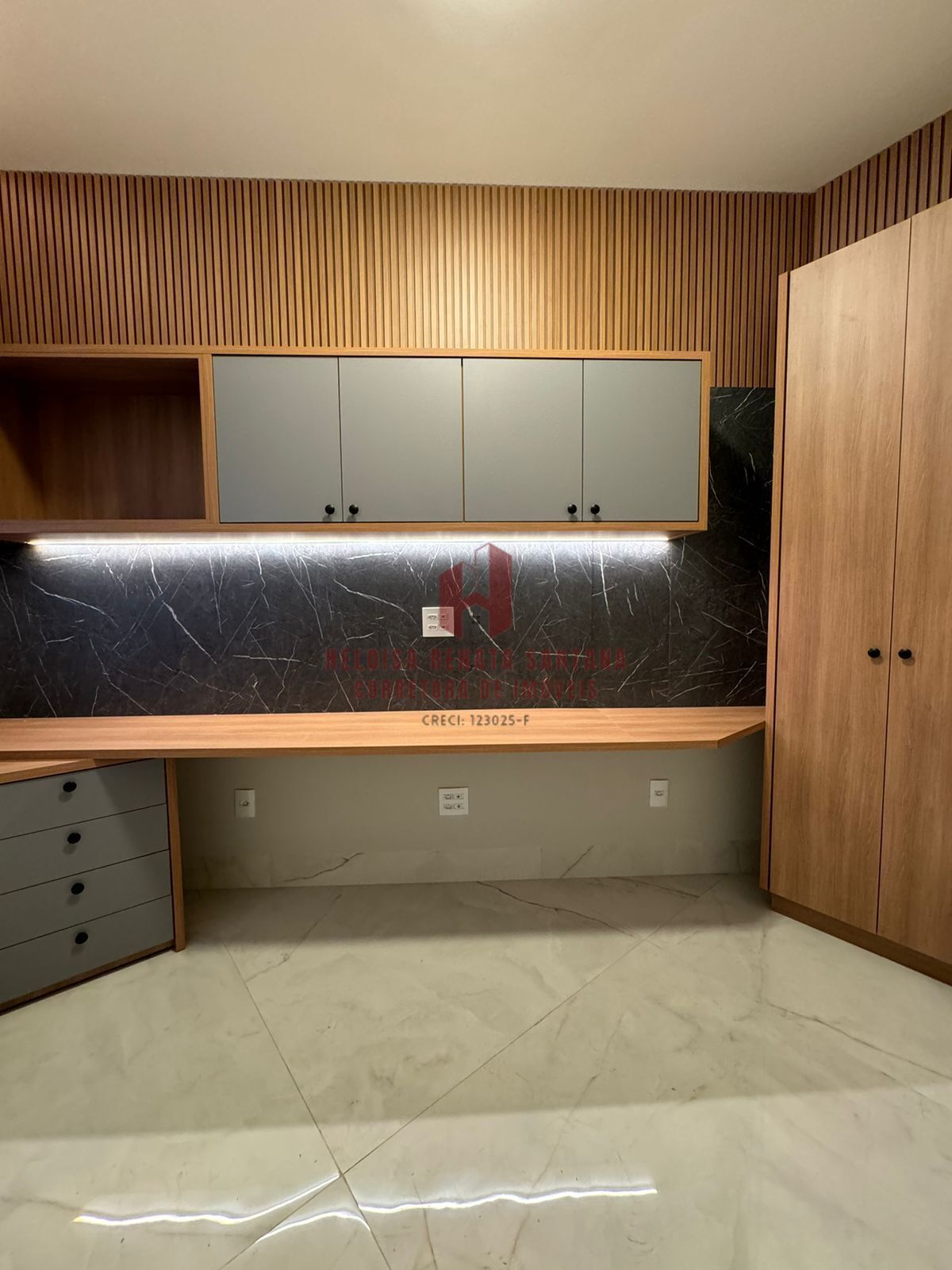 Casa de Condomínio com 4 quartos à venda, 273m² — foto 12 de 21