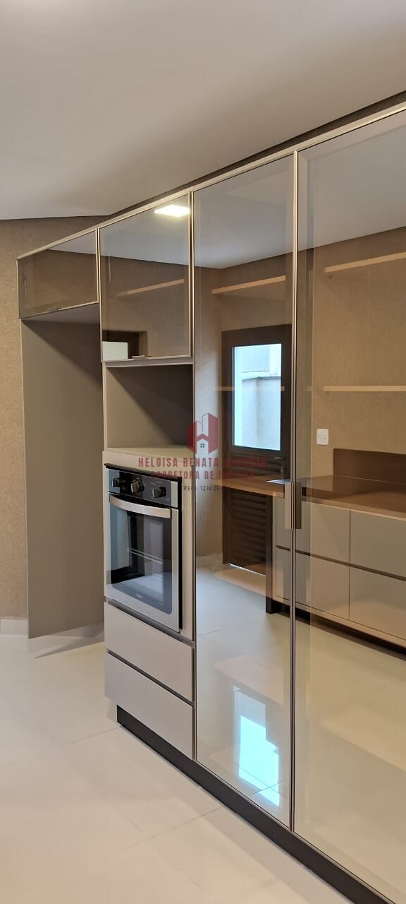 Casa de Condomínio com 3 quartos à venda, 288m² — foto 8 de 45