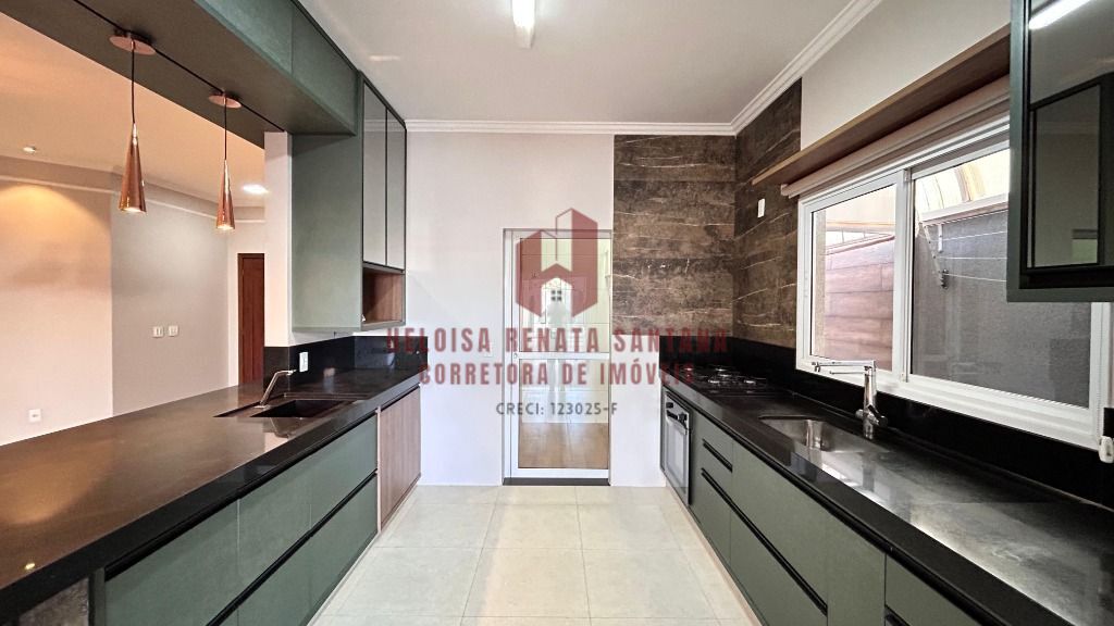 Casa com 3 quartos à venda, 190m² — foto 5 de 41