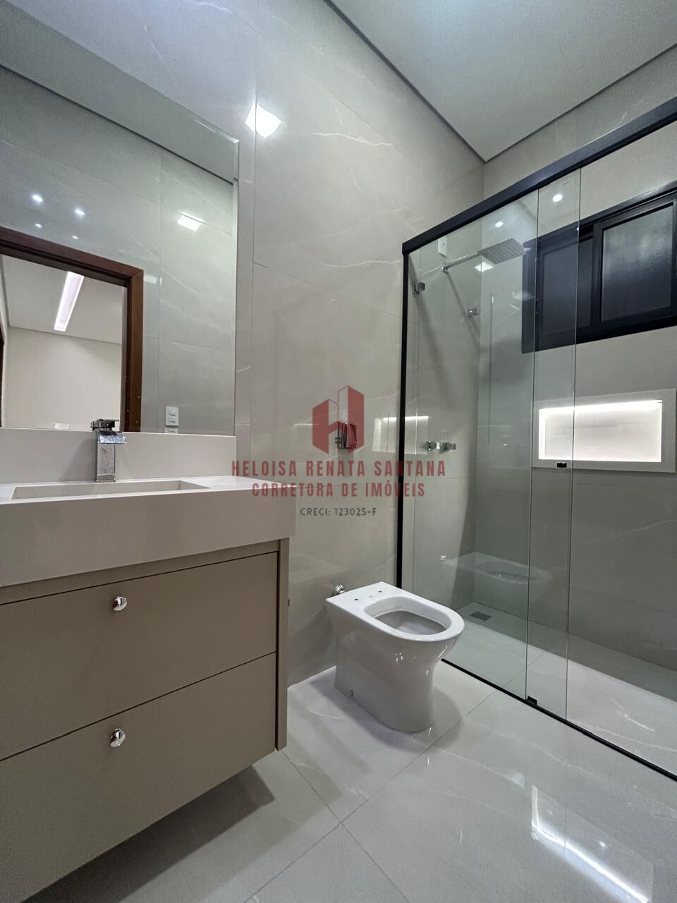 Casa de Condomínio com 3 quartos à venda, 263m² — foto 11 de 25