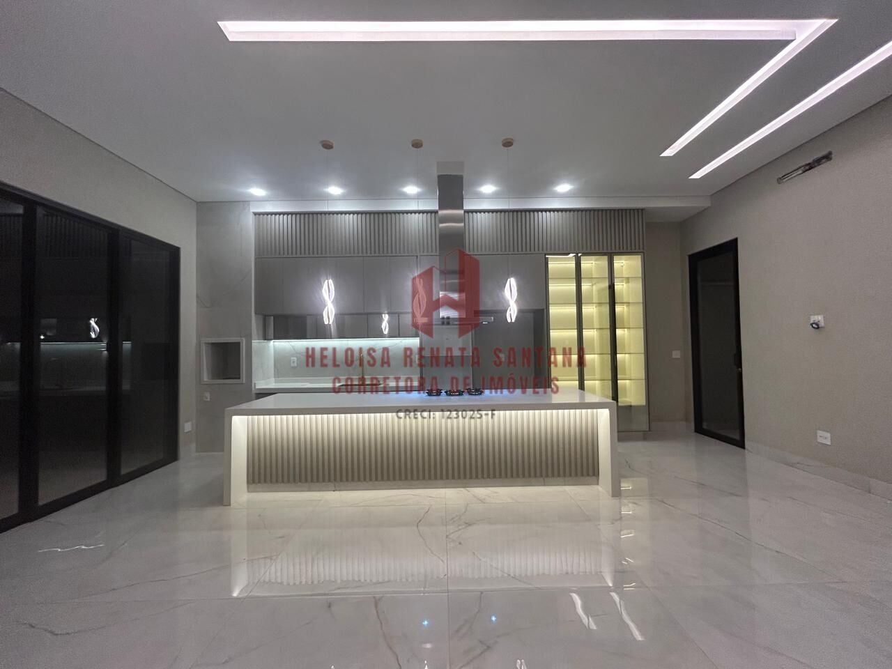 Casa de Condomínio com 3 quartos à venda, 263m² — foto 8 de 25
