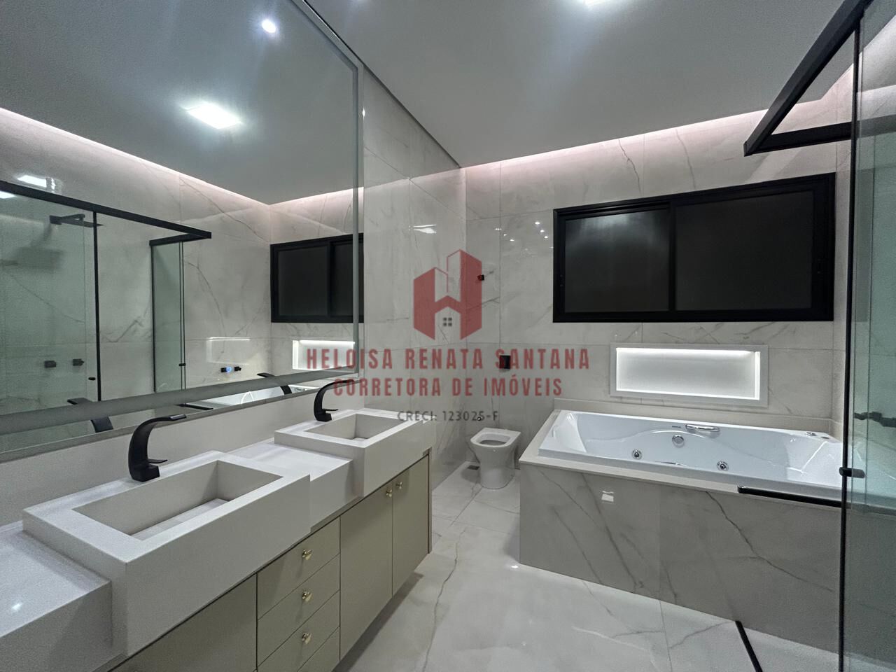 Casa de Condomínio com 3 quartos à venda, 263m² — foto 12 de 25
