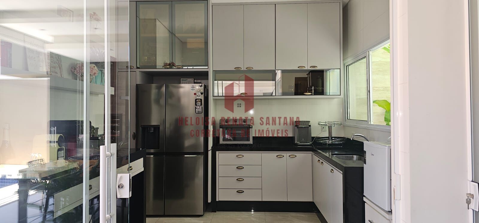 Casa de Condomínio com 3 quartos à venda, 300m² — foto 5 de 10