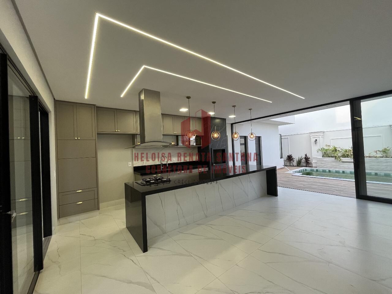 Casa de Condomínio com 3 quartos à venda, 220m² — foto 4 de 25