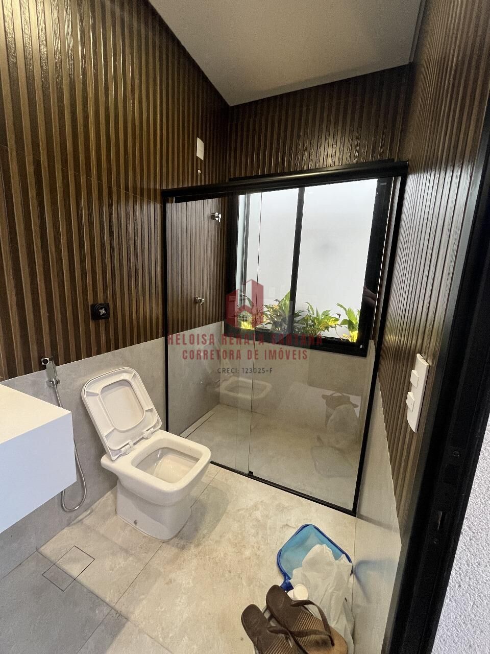 Casa de Condomínio com 3 quartos à venda, 220m² — foto 10 de 25