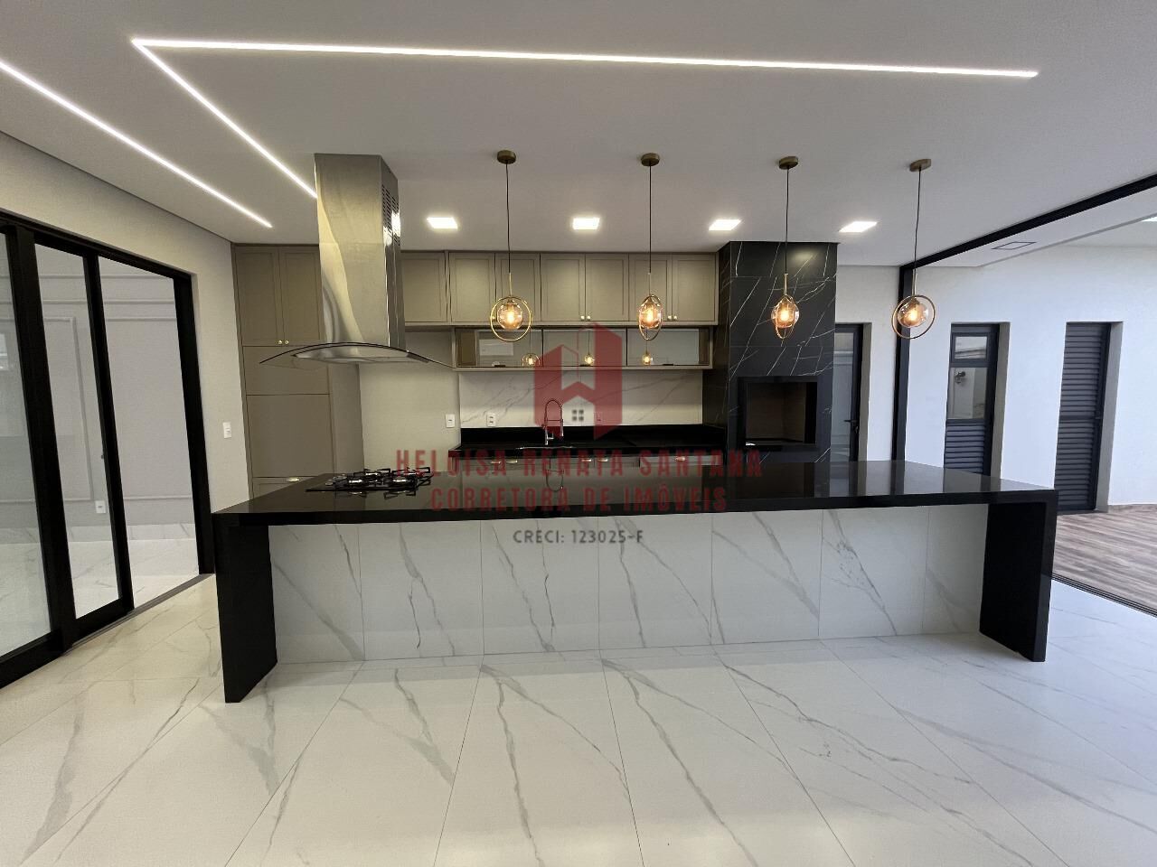 Casa de Condomínio com 3 quartos à venda, 220m² — foto 5 de 25