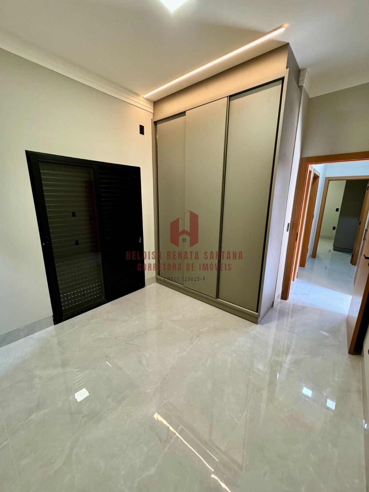 Casa com 3 quartos à venda, 102m² — foto 9 de 24