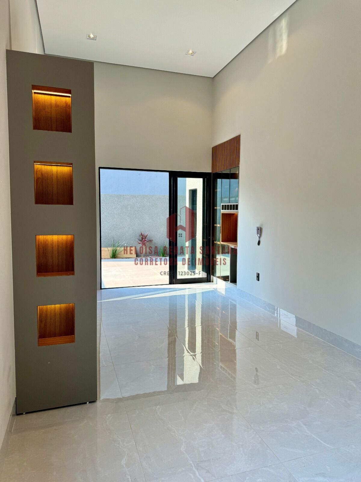 Casa com 3 quartos à venda, 102m² — foto 4 de 24